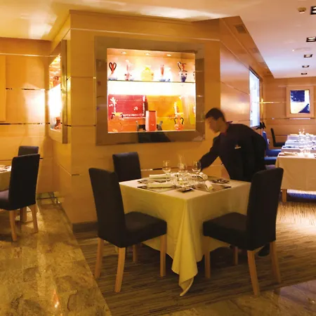 Riu Palace Tres Islas Коральео