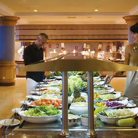 Riu Palace Tres Islas ホテル コラレホ