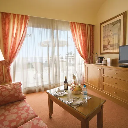 Riu Palace Tres Islas ホテル