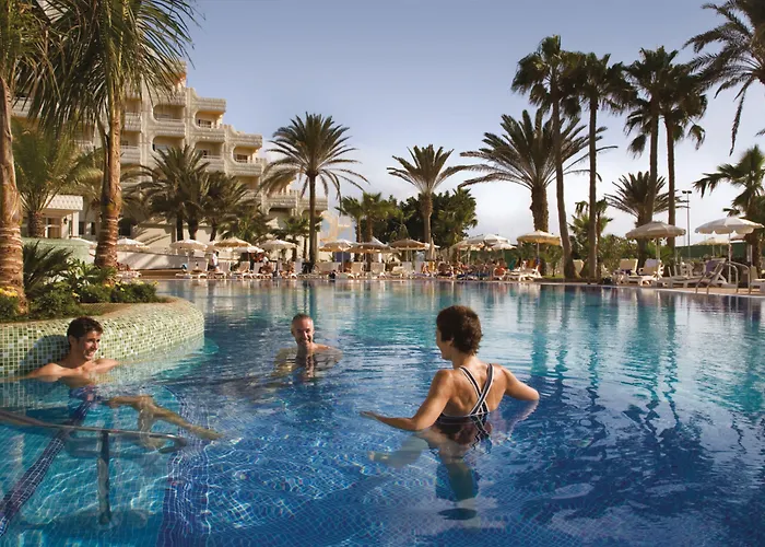 Riu Palace Tres Islas 4* Коральео