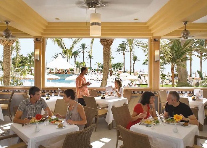 Riu Palace Tres Islas 4* Коральео